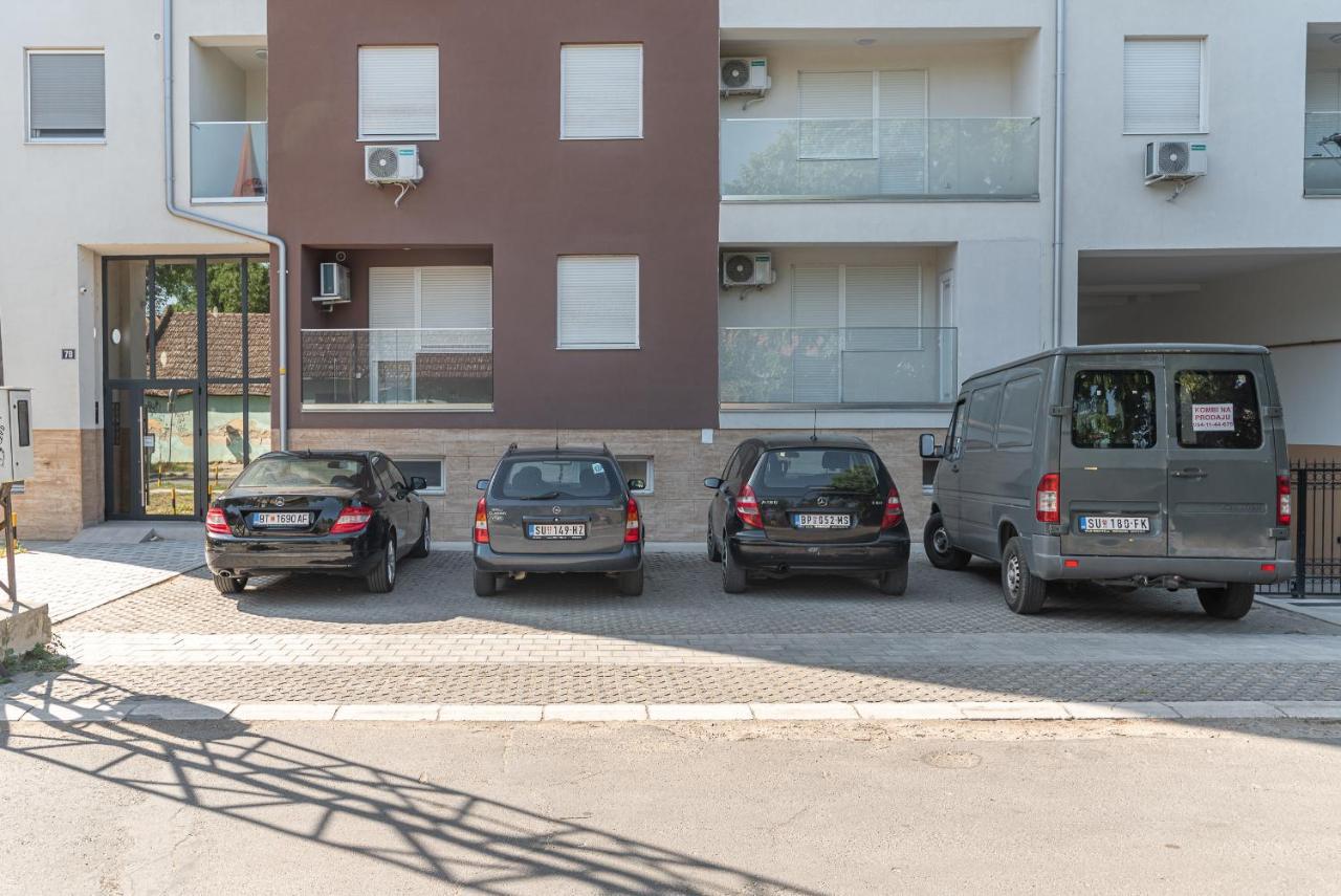 Kc Apartment スボティツァ エクステリア 写真